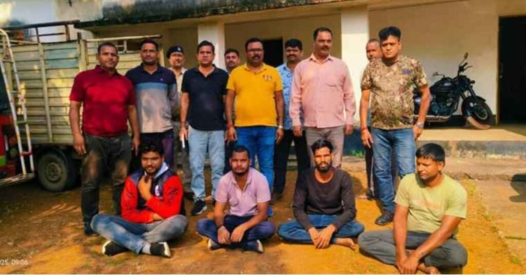 झारखंड में मालगाड़ी से चावल चोरी करते चार आरोपित गिरफ्तार